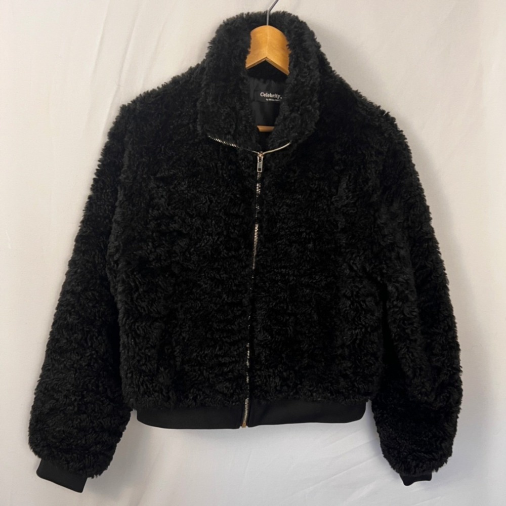 Celebrity Fashion by Hera Collection Black Poodle Faux-Fur Jacket Size Small